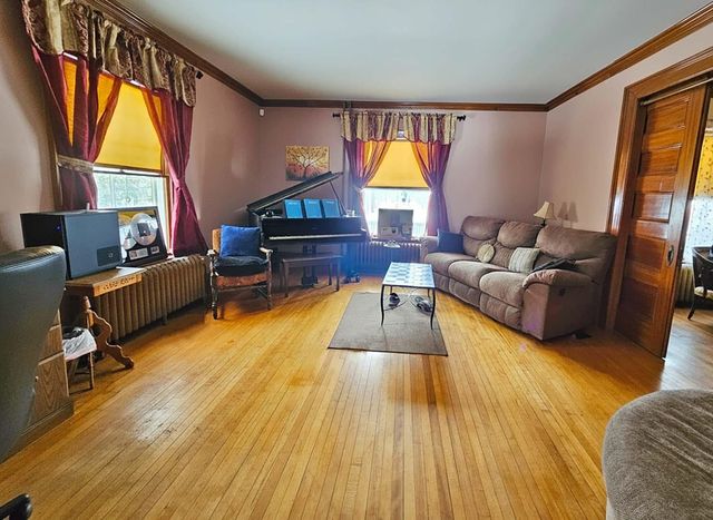 527 main Street, Enosburg, VT 05450