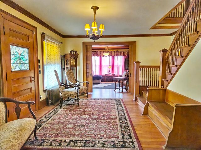 527 main Street, Enosburg, VT 05450