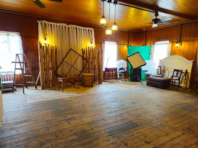 527 main Street, Enosburg, VT 05450