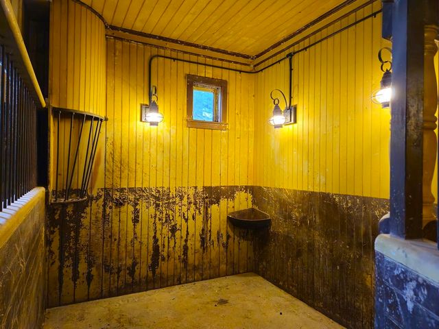 527 main Street, Enosburg, VT 05450