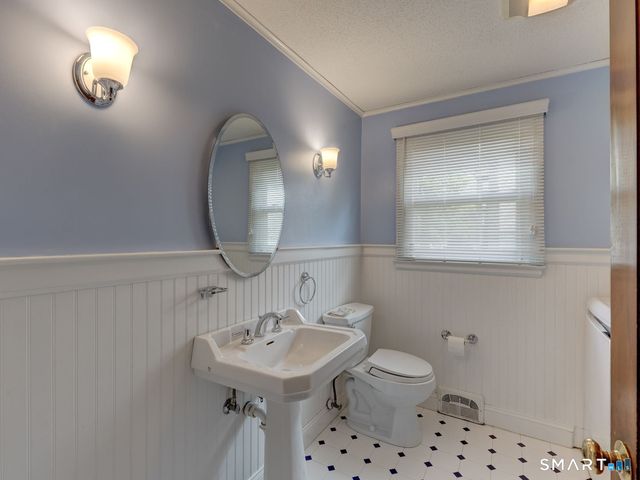 62 Butternut Circle, Wethersfield, CT 06109