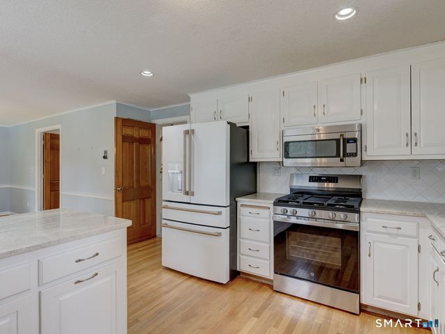 62 Butternut Circle, Wethersfield, CT 06109