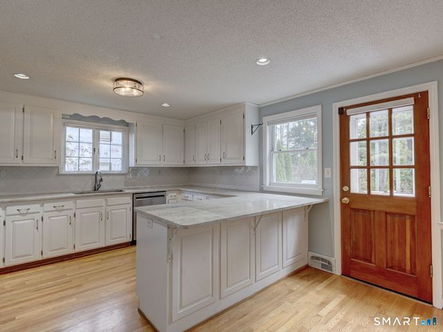 62 Butternut Circle, Wethersfield, CT 06109