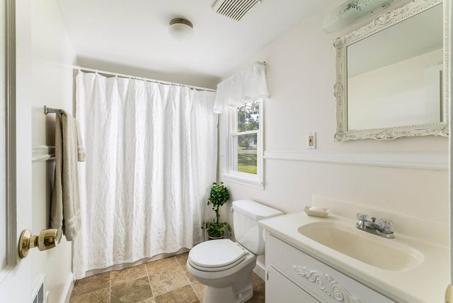 3914 IDA RD, Luray, VA 22835