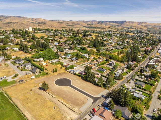 33 Indigo Lane, Manson, WA 98831