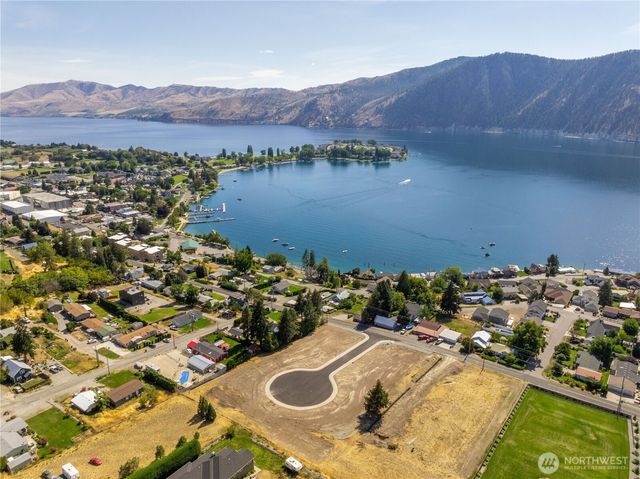 33 Indigo Lane, Manson, WA 98831