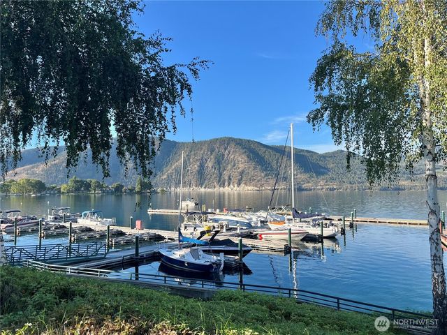 33 Indigo Lane, Manson, WA 98831