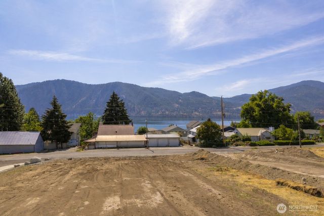 33 Indigo Lane, Manson, WA 98831