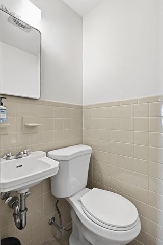 42 N Brook Rd, Springfield, MA 01119
