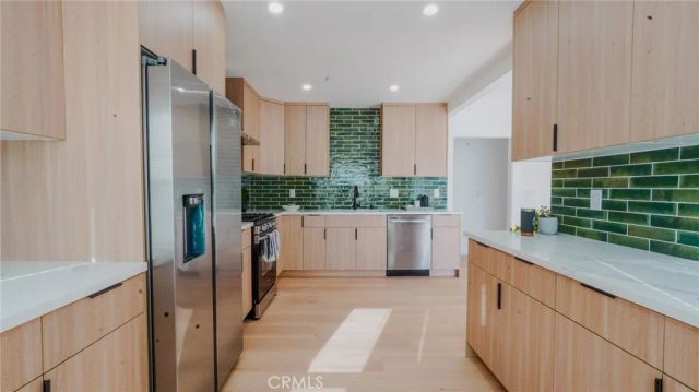 252 W Hardy, Inglewood, CA 90301