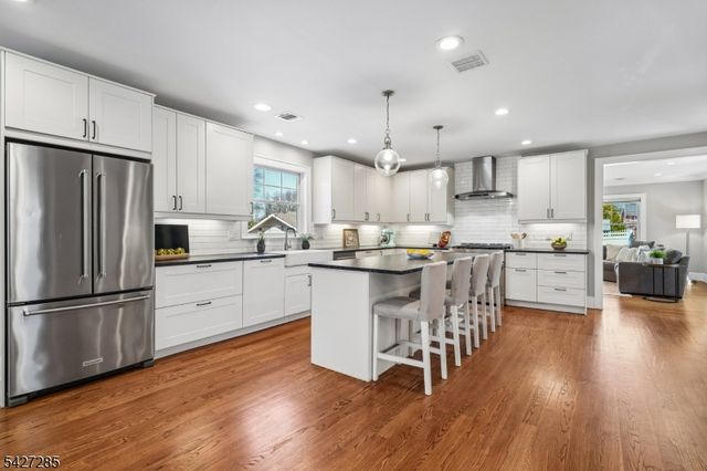 8 Newman Ave, Verona Twp., NJ 07044