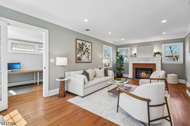8 Newman Ave, Verona Twp., NJ 07044