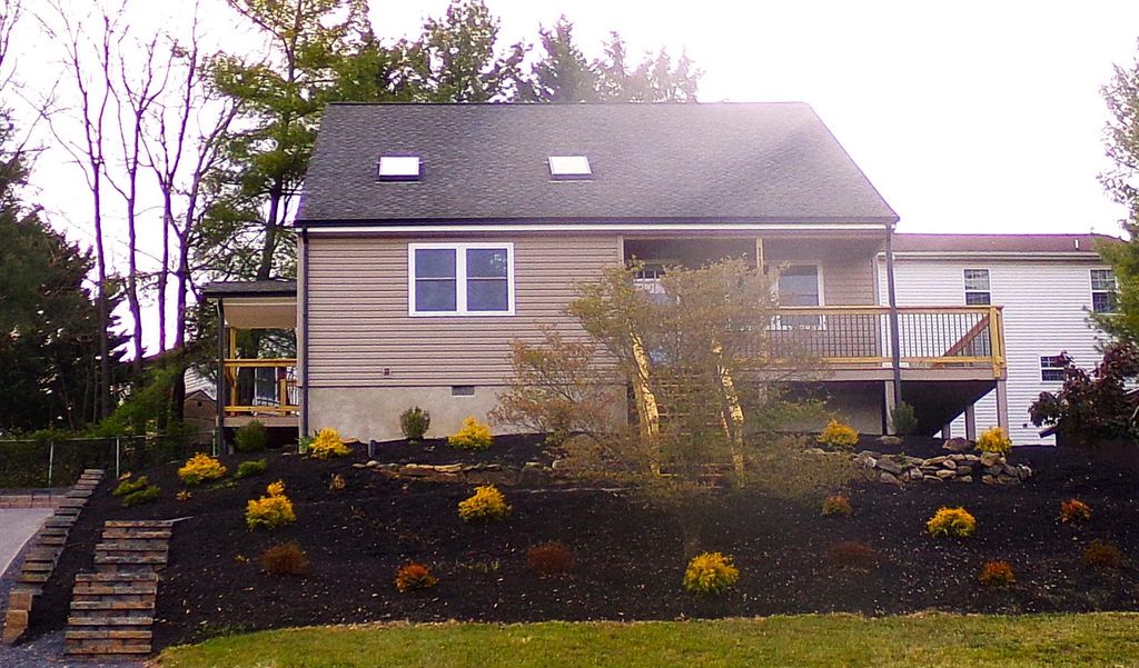 114 WOODYS PL, Winchester, VA 22602