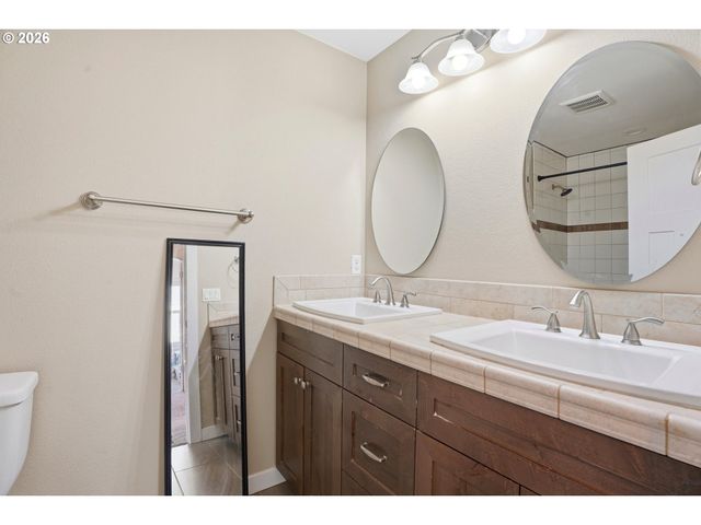 2809 Ne 100TH St, Vancouver, WA 98686