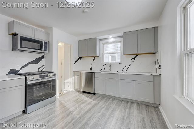 13680 Borgman Street, Oak Park, MI 48237