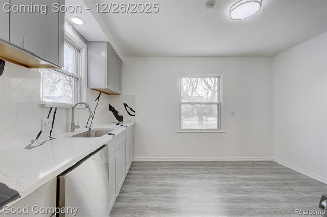 13680 Borgman Street, Oak Park, MI 48237