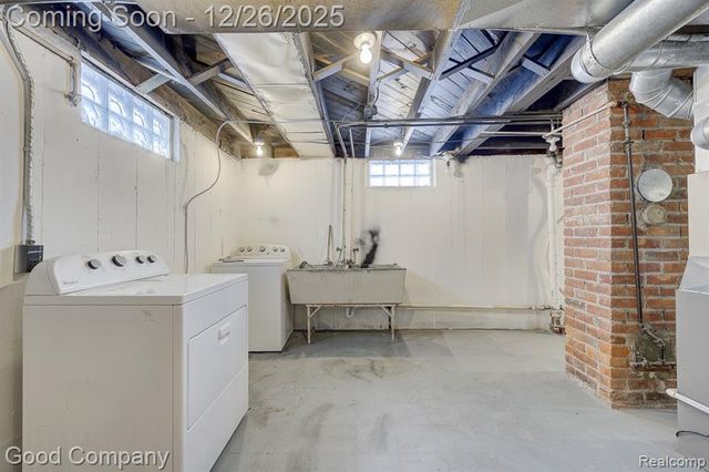 13680 Borgman Street, Oak Park, MI 48237