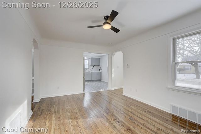 13680 Borgman Street, Oak Park, MI 48237