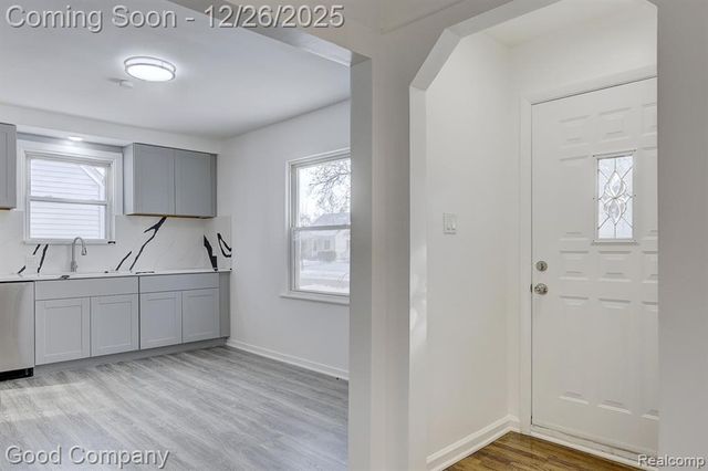 13680 Borgman Street, Oak Park, MI 48237