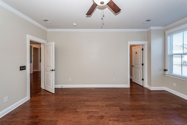 111 Hemlock Street, Summerville, SC 29483