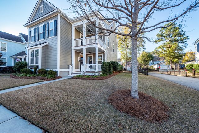 111 Hemlock Street, Summerville, SC 29483