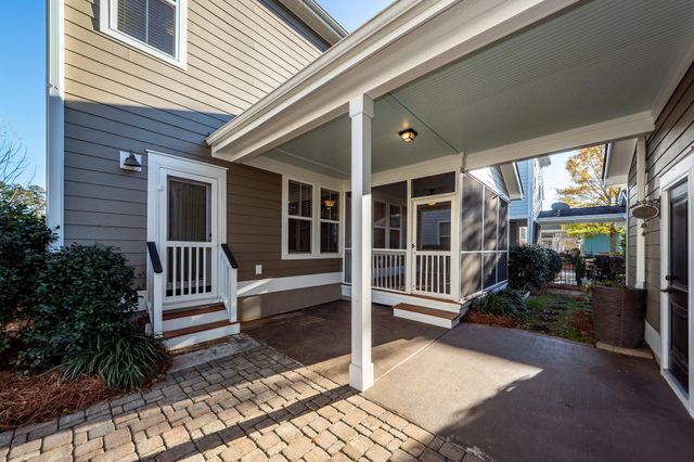 111 Hemlock Street, Summerville, SC 29483