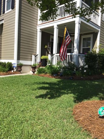 111 Hemlock Street, Summerville, SC 29483