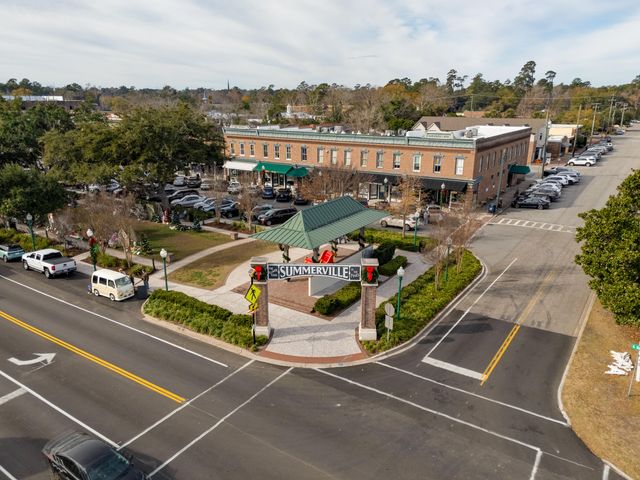 111 Hemlock Street, Summerville, SC 29483