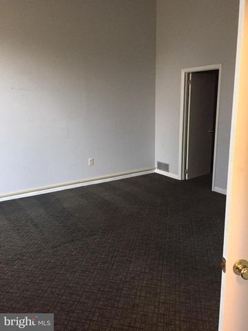 1905 SUPERFINE LN, Wilmington, DE 19802