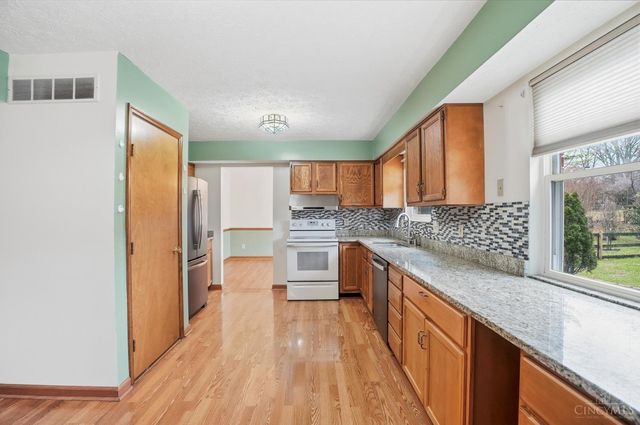 6375 Jamesfield Ct, Fairfield, OH 45014