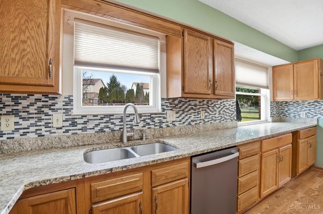 6375 Jamesfield Ct, Fairfield, OH 45014