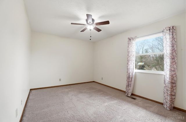 6375 Jamesfield Ct, Fairfield, OH 45014