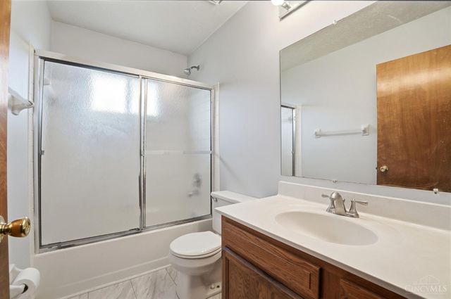 6375 Jamesfield Ct, Fairfield, OH 45014