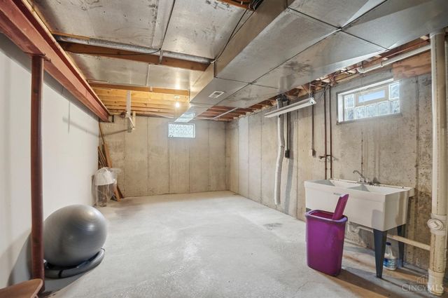 6375 Jamesfield Ct, Fairfield, OH 45014