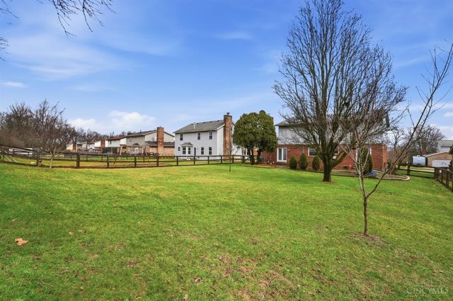 6375 Jamesfield Ct, Fairfield, OH 45014