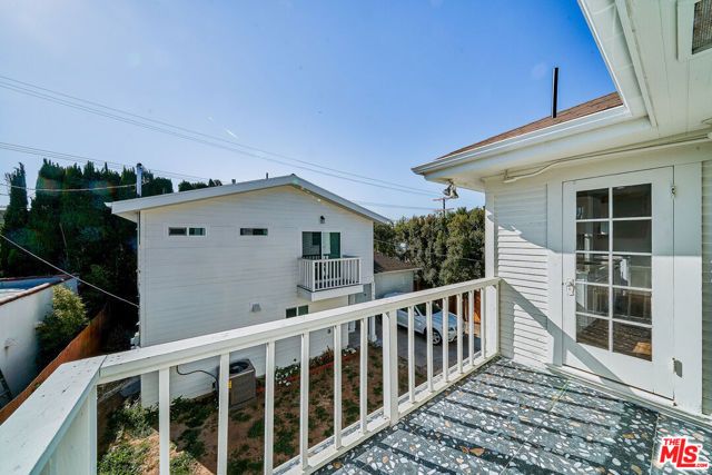830 S Norton Avenue, Los Angeles, CA 90005