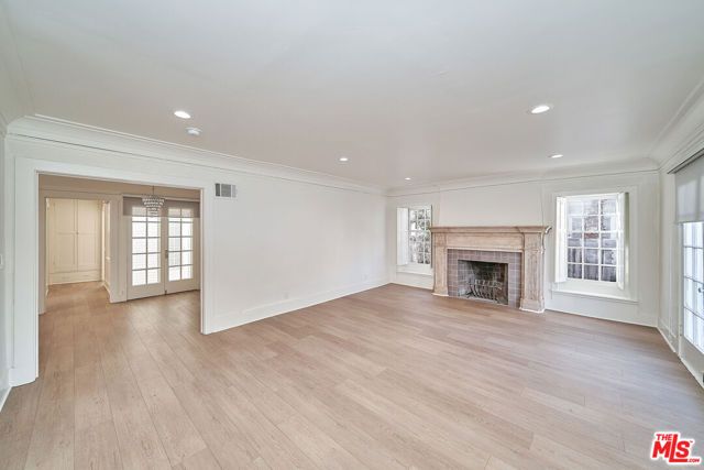 830 S Norton Avenue, Los Angeles, CA 90005