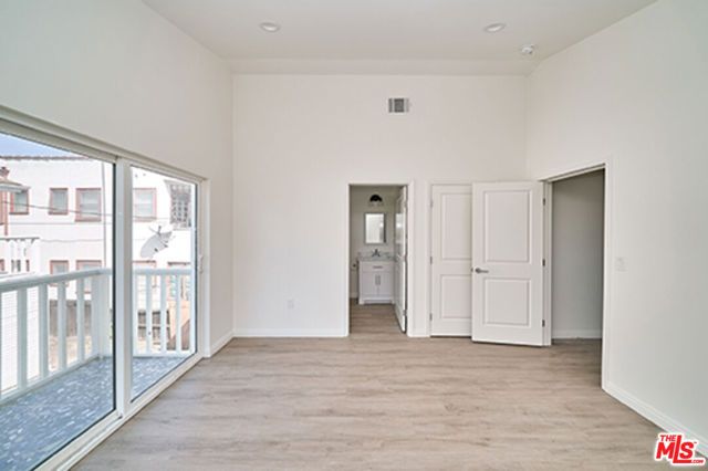 830 S Norton Avenue, Los Angeles, CA 90005