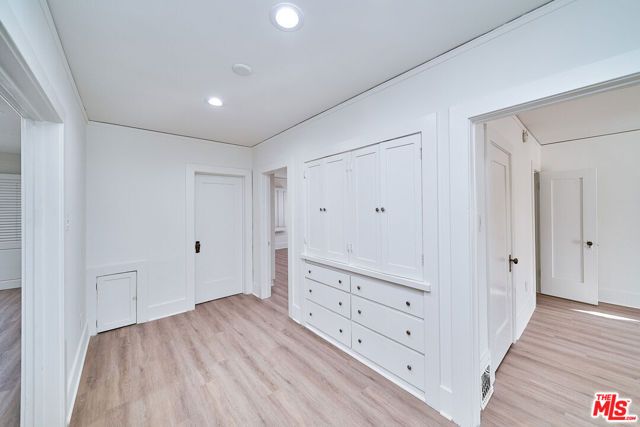 830 S Norton Avenue, Los Angeles, CA 90005