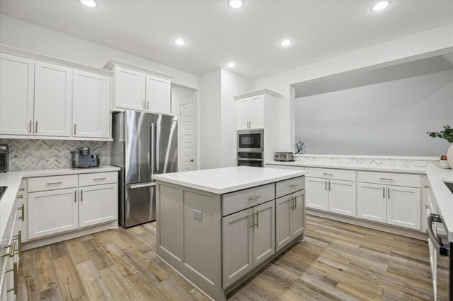 9823 Chapman Trail, Manvel, TX 77578