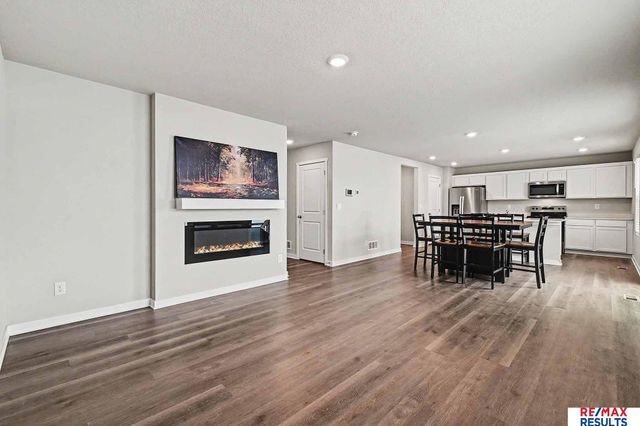 20513 Swallowtail Street, Gretna, NE 68028