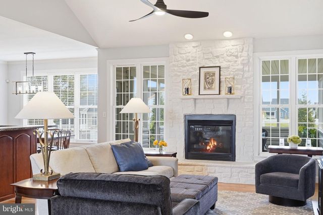 140 CAHILLE DR, Winchester, VA 22602
