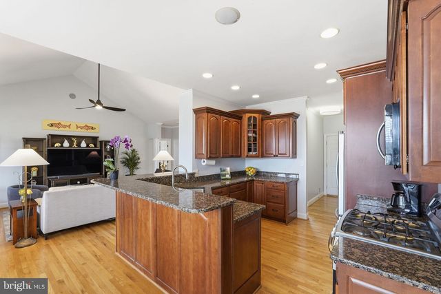 140 CAHILLE DR, Winchester, VA 22602