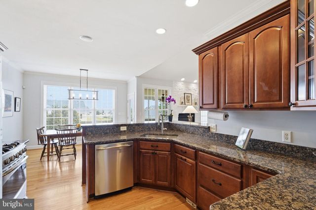 140 CAHILLE DR, Winchester, VA 22602