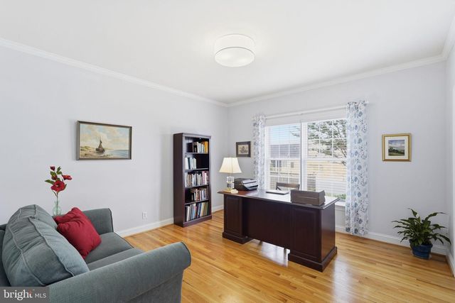 140 CAHILLE DR, Winchester, VA 22602