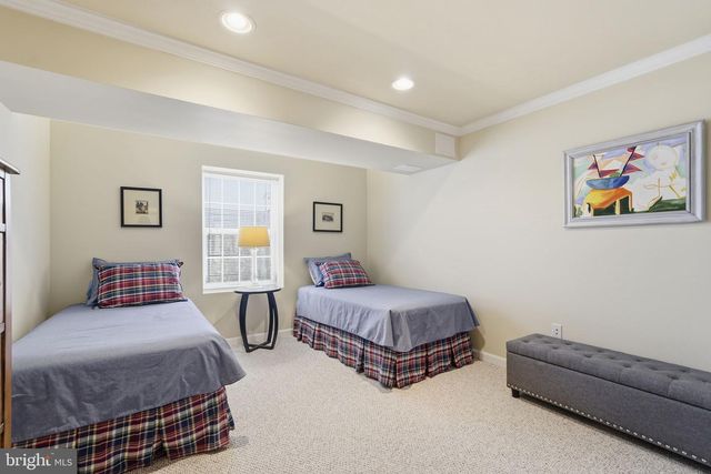 140 CAHILLE DR, Winchester, VA 22602