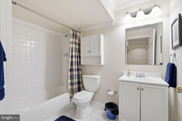 140 CAHILLE DR, Winchester, VA 22602