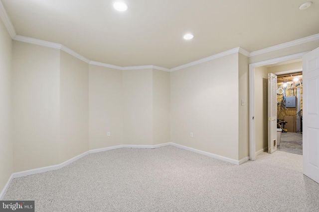 140 CAHILLE DR, Winchester, VA 22602