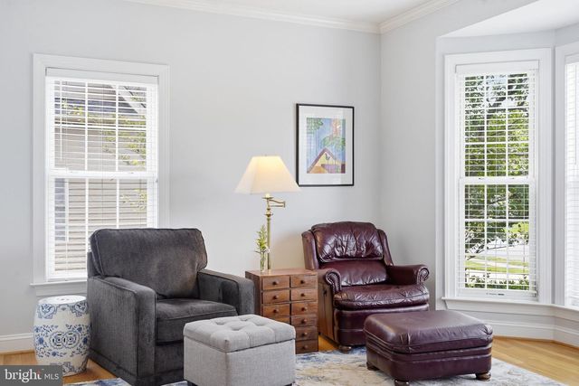 140 CAHILLE DR, Winchester, VA 22602