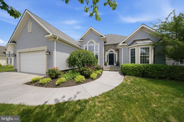140 CAHILLE DR, Winchester, VA 22602